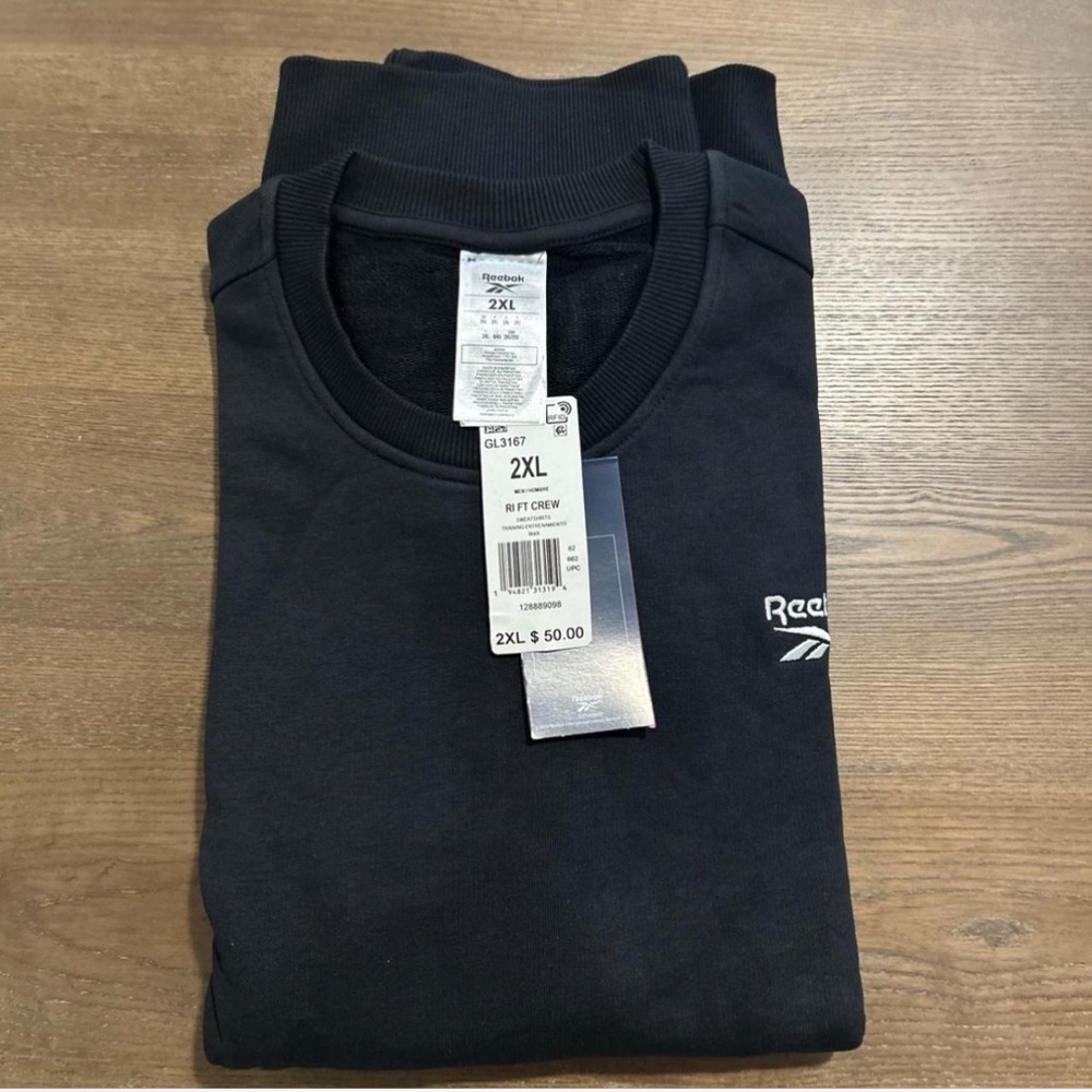 Reebok black crewneck sweatshirt